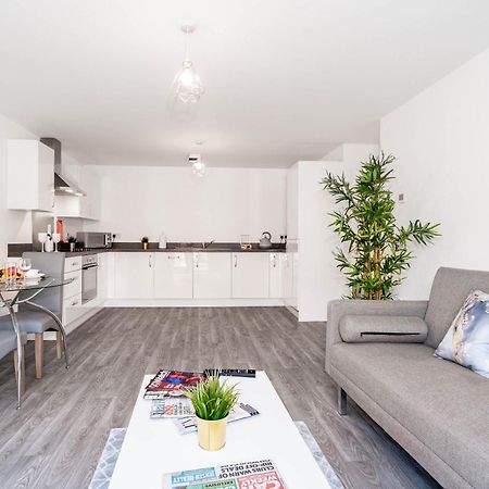 Luxury Apartment - Twin Beds - Selly Oak - Off-Street Parking - Free Netflix & Wifi - Top Rated 9Cc Μπέρμιγχαμ Εξωτερικό φωτογραφία