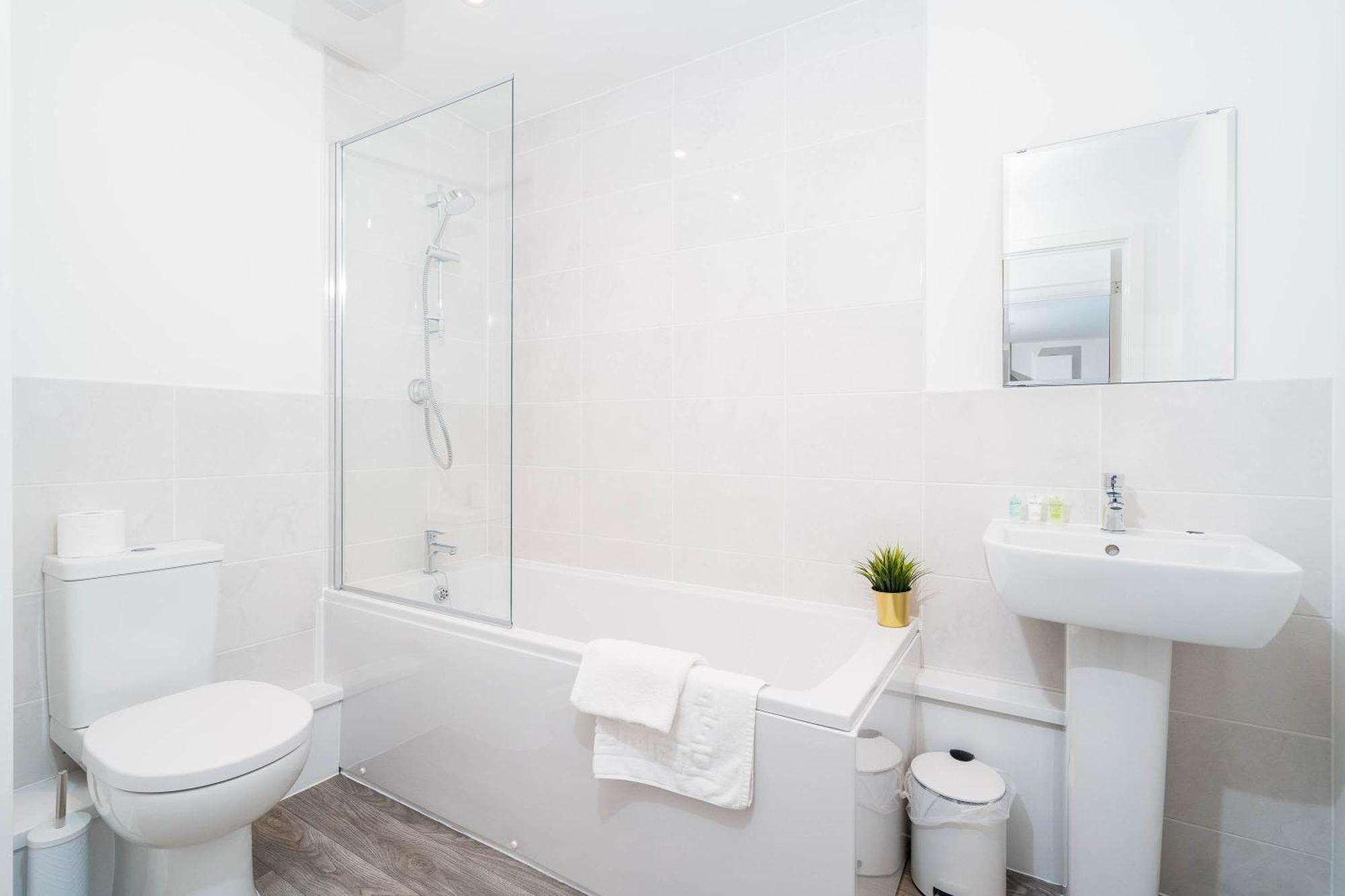 Luxury Apartment - Twin Beds - Selly Oak - Off-Street Parking - Free Netflix & Wifi - Top Rated 9Cc Μπέρμιγχαμ Εξωτερικό φωτογραφία