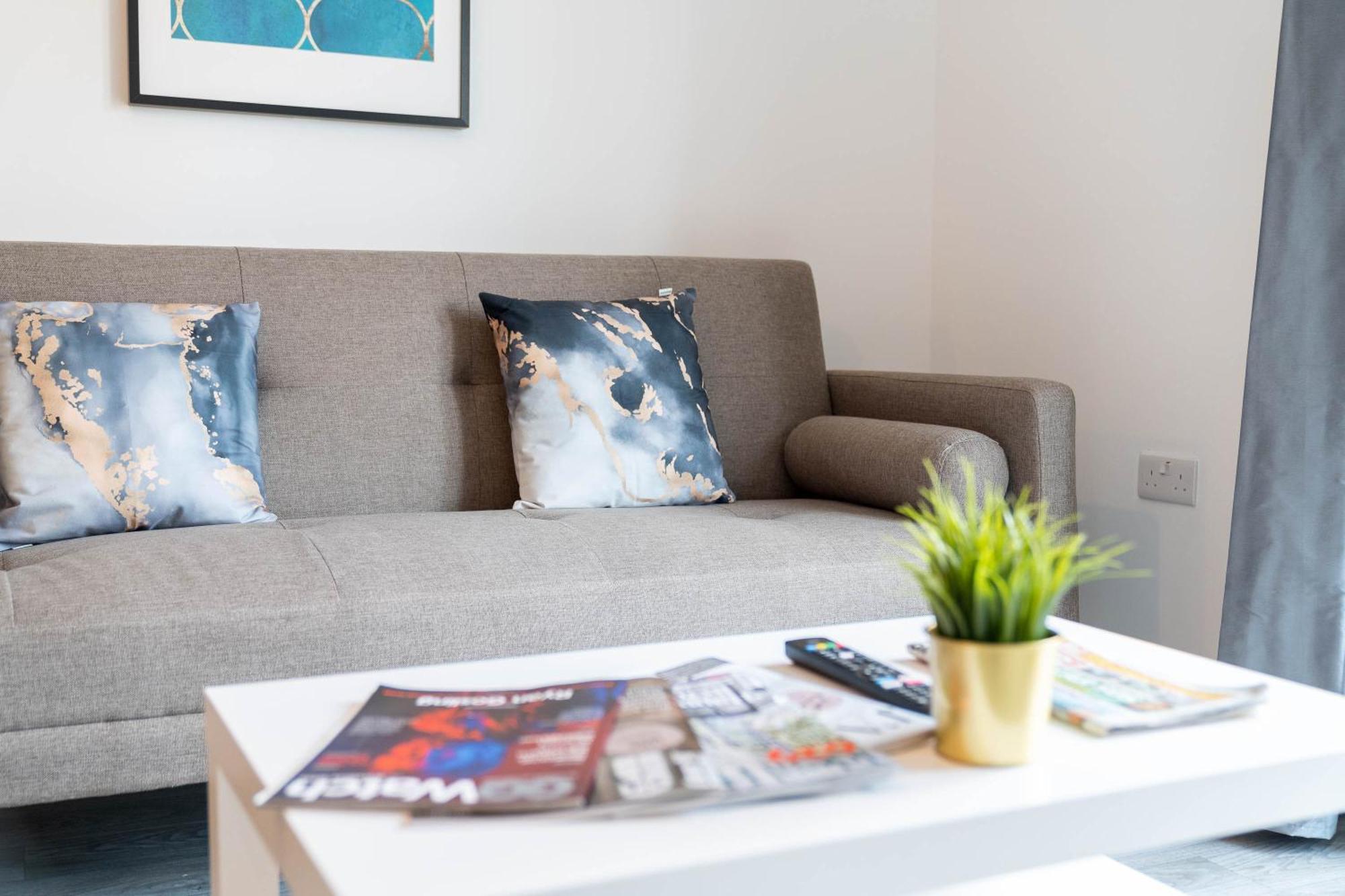 Luxury Apartment - Twin Beds - Selly Oak - Off-Street Parking - Free Netflix & Wifi - Top Rated 9Cc Μπέρμιγχαμ Εξωτερικό φωτογραφία
