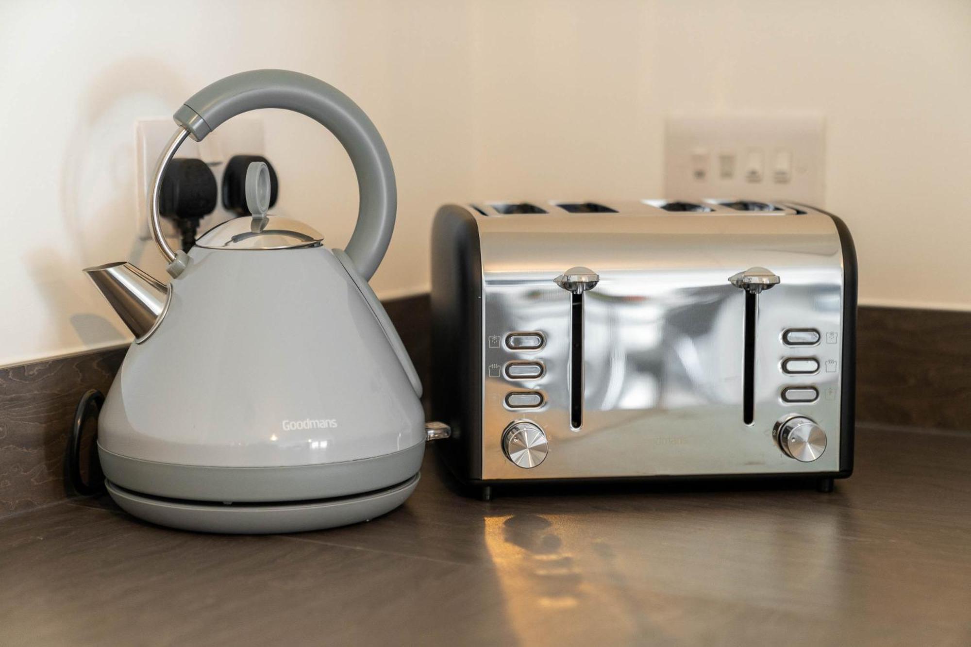 Luxury Apartment - Twin Beds - Selly Oak - Off-Street Parking - Free Netflix & Wifi - Top Rated 9Cc Μπέρμιγχαμ Εξωτερικό φωτογραφία